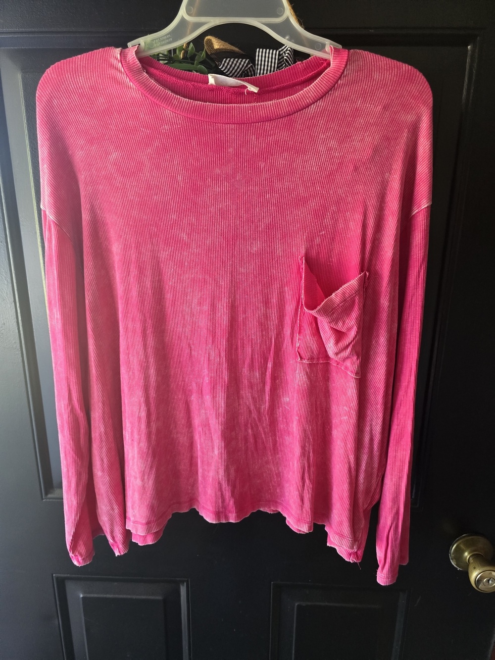 Zenana Hot Pink Long Sleeve Pocket Tee Small Medium